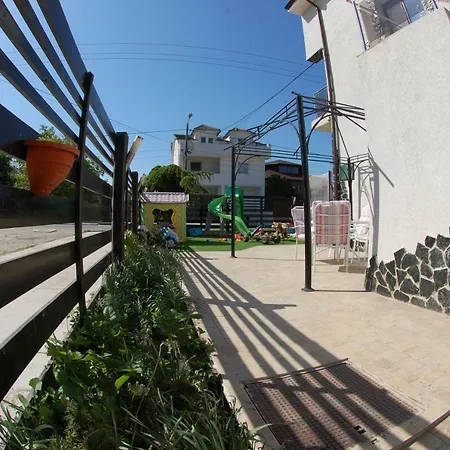 Casa Razvan *
